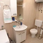 Διαμέρισμα Meri - Two Bedroom With Balcony Τρογκίρ