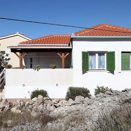 Meri - Two Bedroom With Balcony *